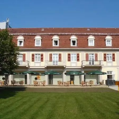 Sante Royale Hotel- & Gesundheitsresort 4* באד בראמבאך