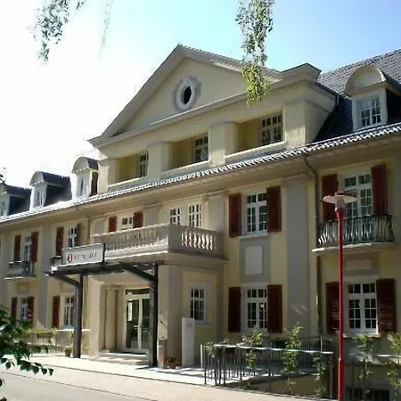 Sante Royale Hotel- & Gesundheitsresort 4* באד בראמבאך